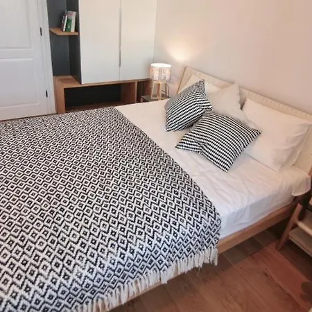 Cava Apartment *