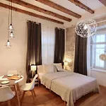 Apartment Cava *